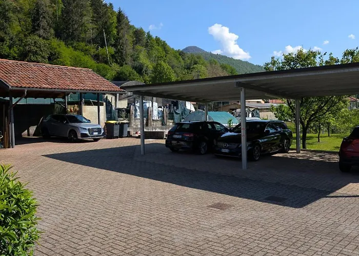 Tra Monti E Nyaraló Verbania